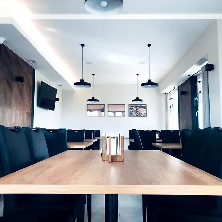 Przystanek Roszkow -noclegi I Restauracja Bed & Breakfast *