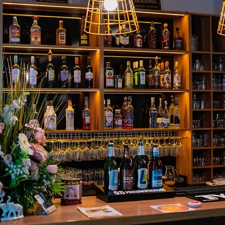 Przystanek Roszkow -noclegi I Restauracja