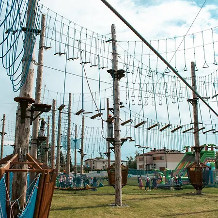 Couette-café Przystanek Roszkow -noclegi I Restauracja 3*