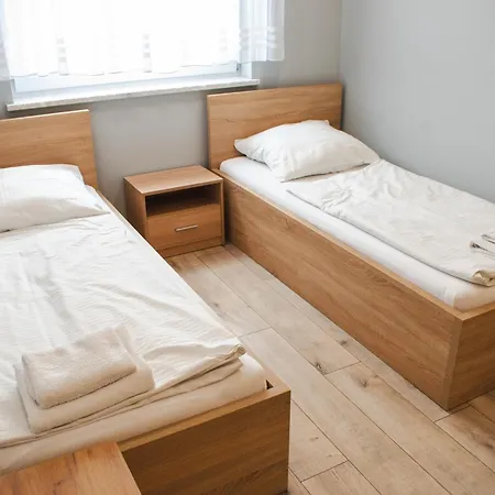 Przystanek Roszkow -noclegi I Restauracja Couette-café Roszkow (Raciborz)