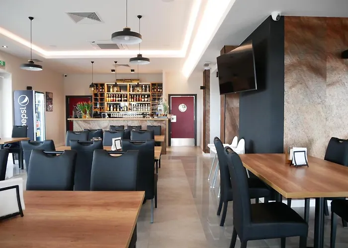 Bed & Breakfast Przystanek Roszkow -noclegi I Restauracja 3*