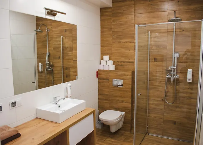 Przystanek Roszkow -noclegi I Restauracja 3*