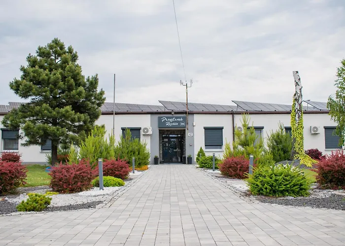 Przystanek Roszkow -noclegi I Restauracja Bed & Breakfast 3*